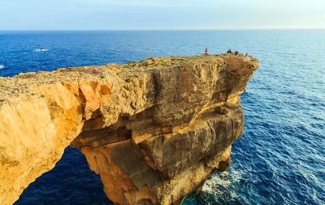 马耳他地中海迷人蓝色海水,地中海明珠马耳他视频