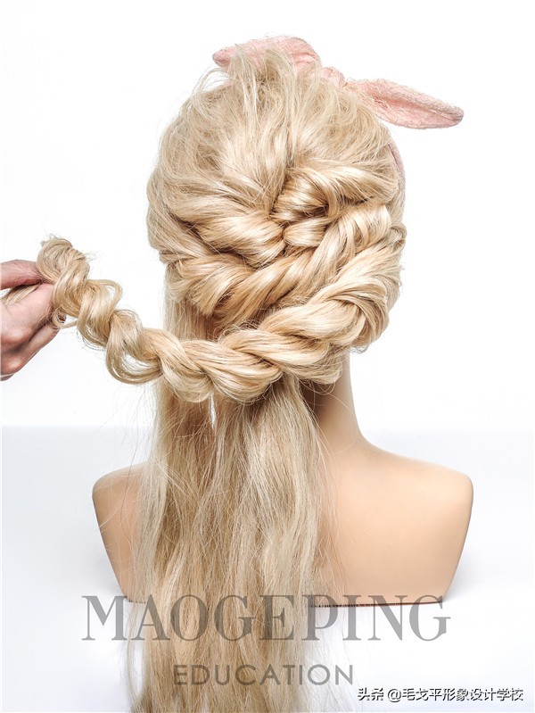 又可爱又欲的发型,又萌又显脸小的发型