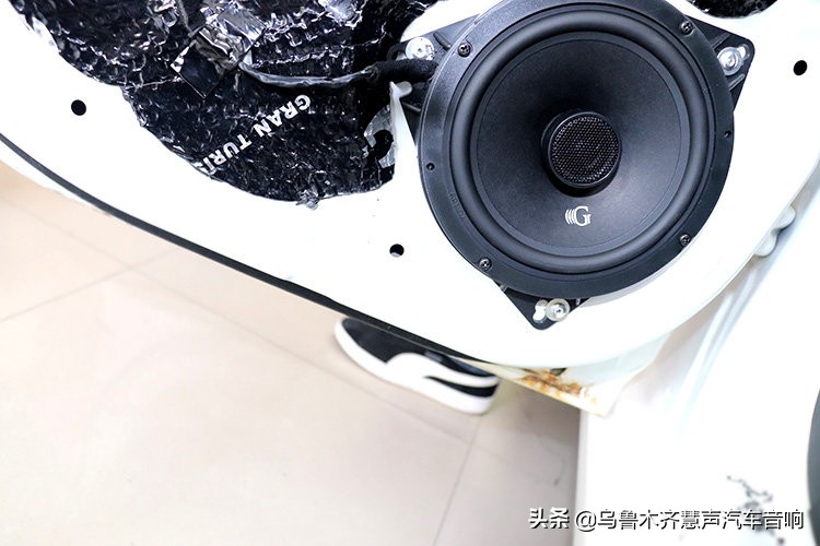 音响改装汽车音响库尔勒,慧声汽车音响改装视频