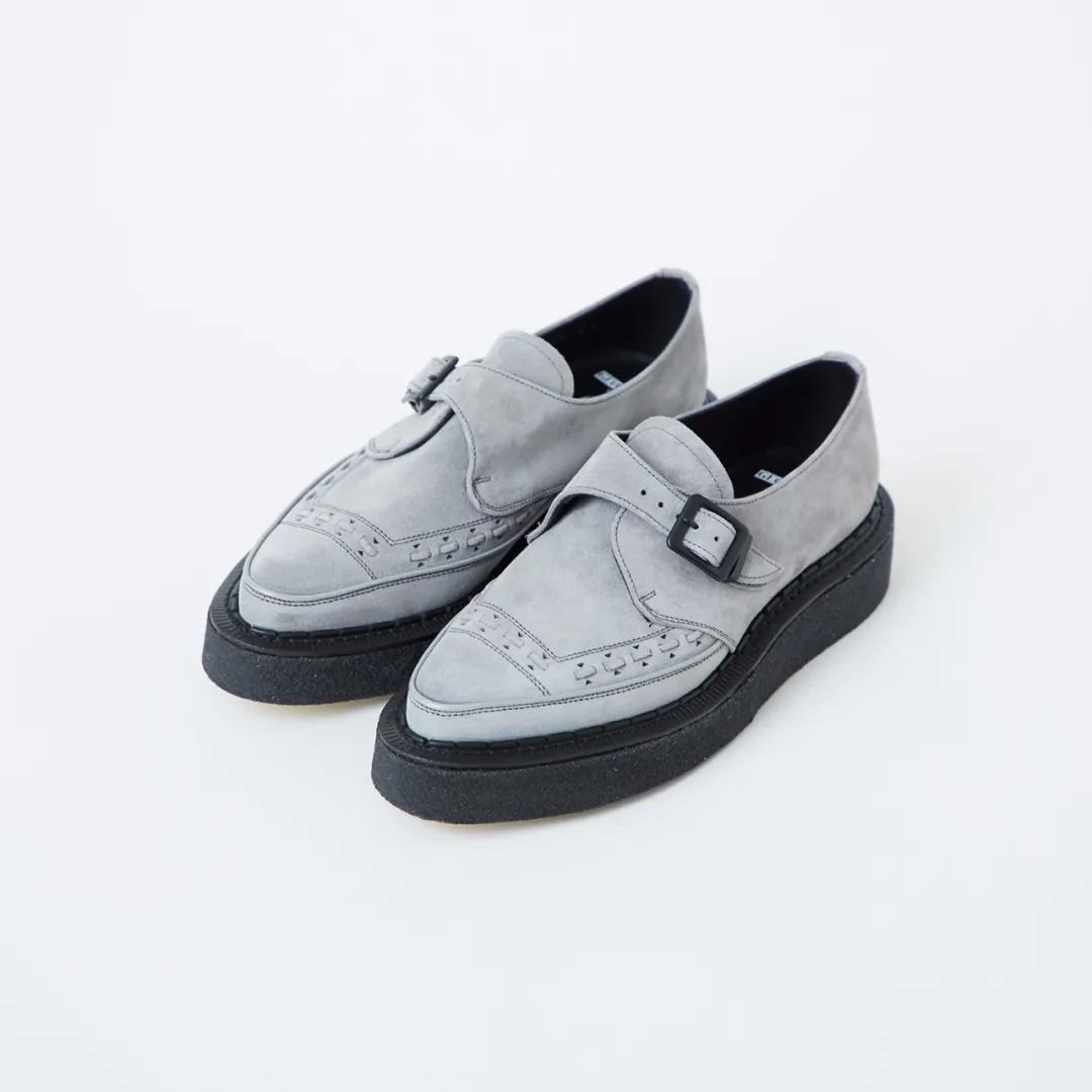 每周联名X讯|镂空外底也太帅了吧，感觉穿上去都能飞起来了