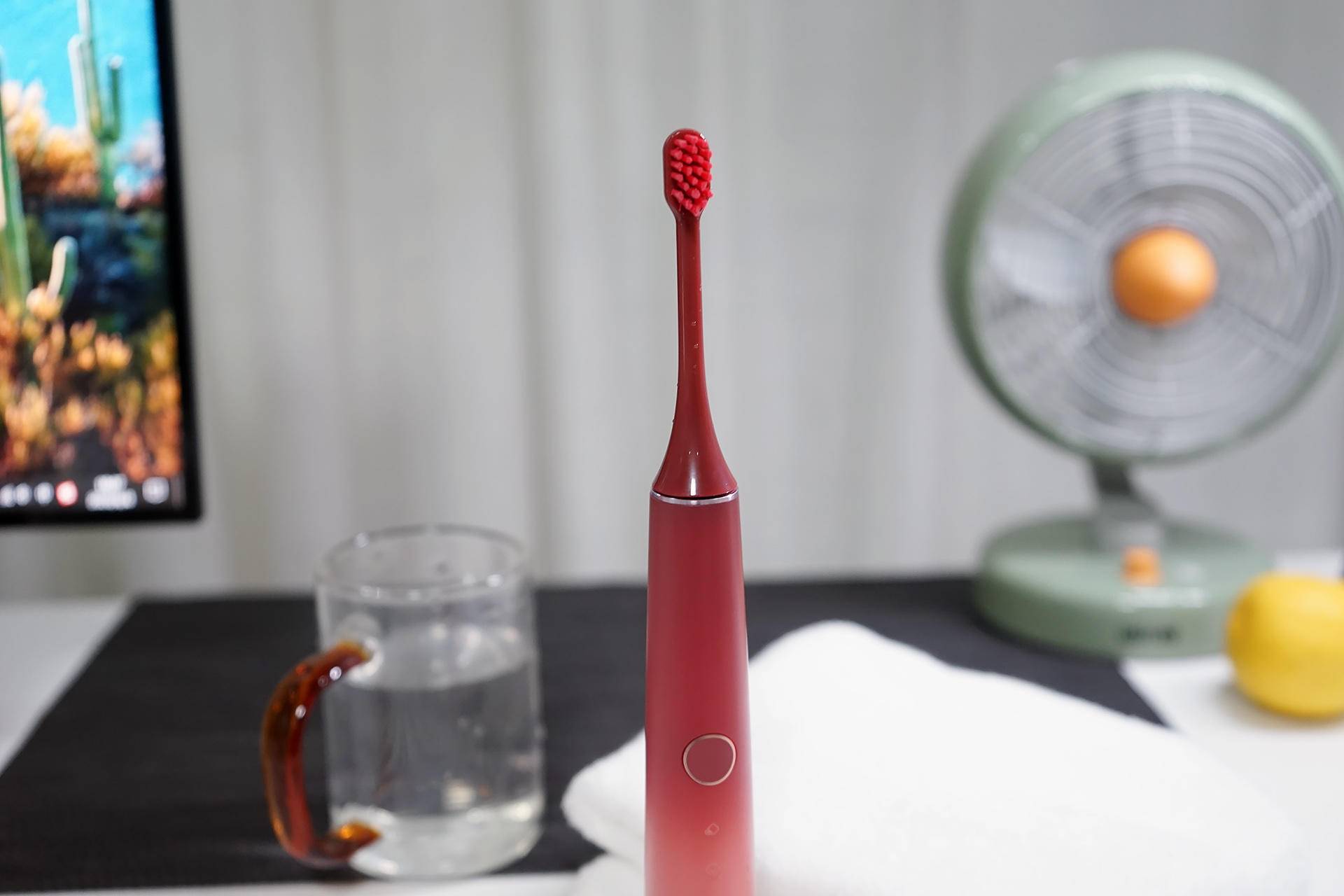 牙齿更干净健康，脸蛋也要美美的！罗曼藏不住的“小心机”