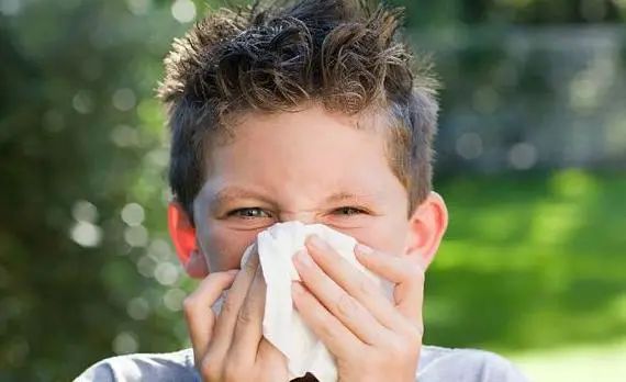 小孩儿声音吼哑了怎么办,儿童听力障碍的表现及训练方法