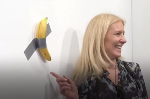 艺术家收巨款后交2幅空白画布,艺术家收巨款后交出2幅空白画布