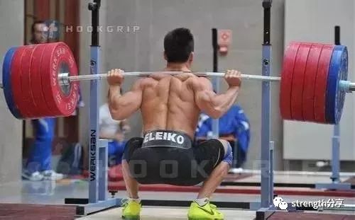 最全深蹲动作指南,健身知识8大深蹲越学越过瘾