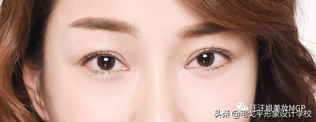 眉毛正确画法一招轻松解决高低眉,严重高低眉怎么设计好对称的眉毛