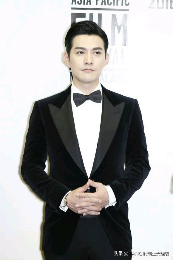 严屹宽为何逐渐沦为配角,严屹宽为什么现在事业有成