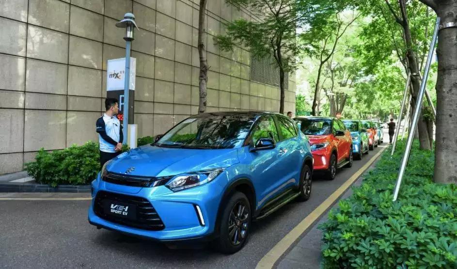 本田怎么就买发动机送车了,本田买发动机送的旅行车