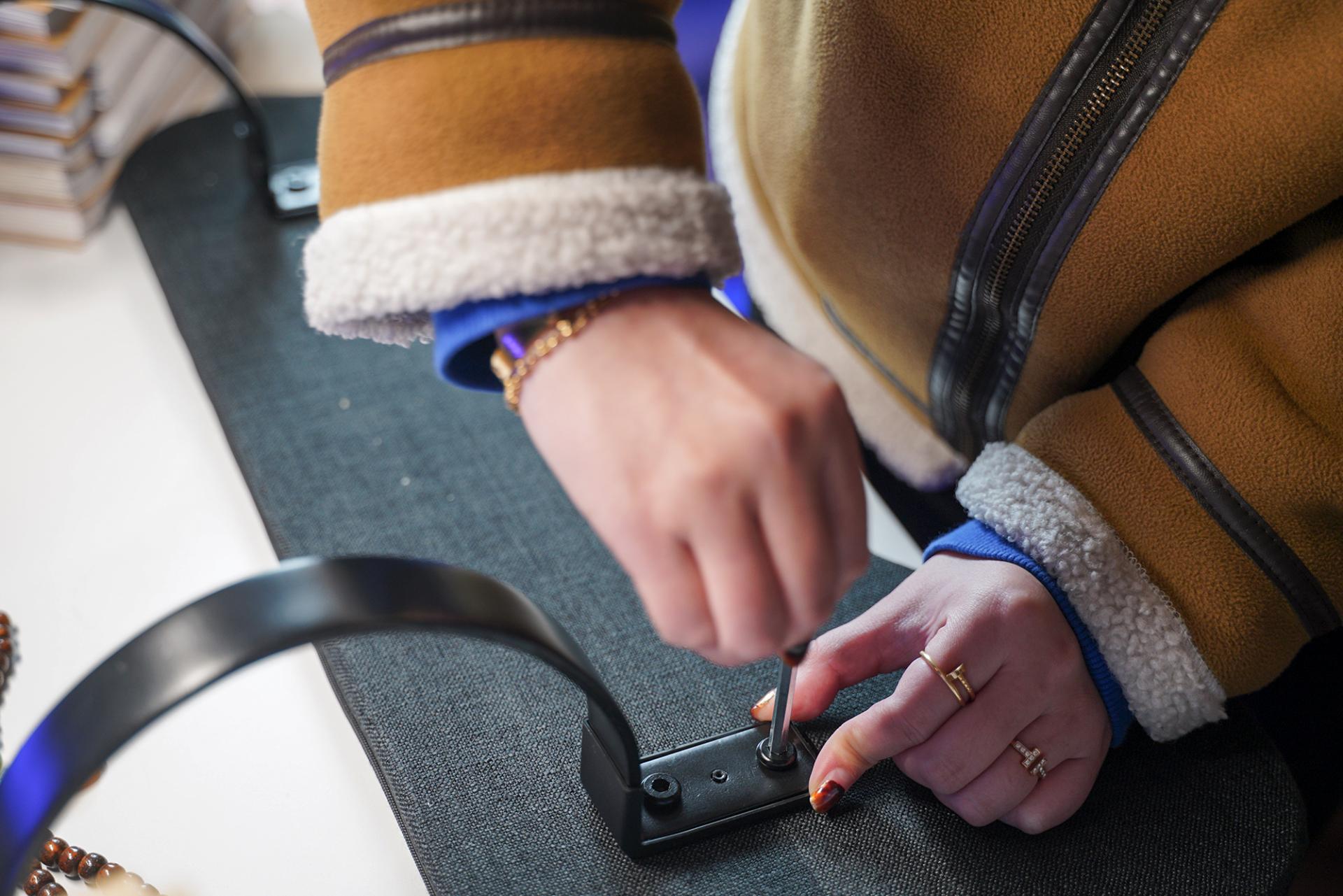 扩展空间，缓解压力——SANWASUPPLY桌面手肘托架