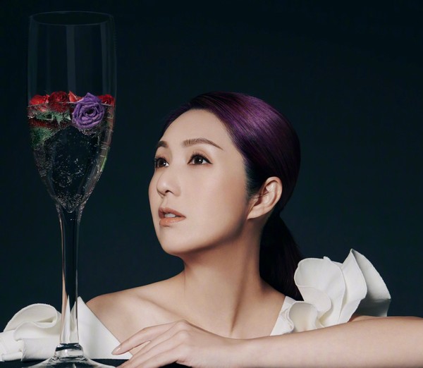 犯太岁！香港天后杨千嬅被指剋煞透出，牛年麻烦多多是非不断