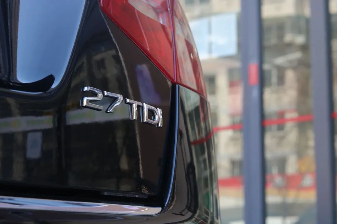 怪兽搞老车：翻新一辆残破生锈的柴油版奥迪A6，翻新后变新车