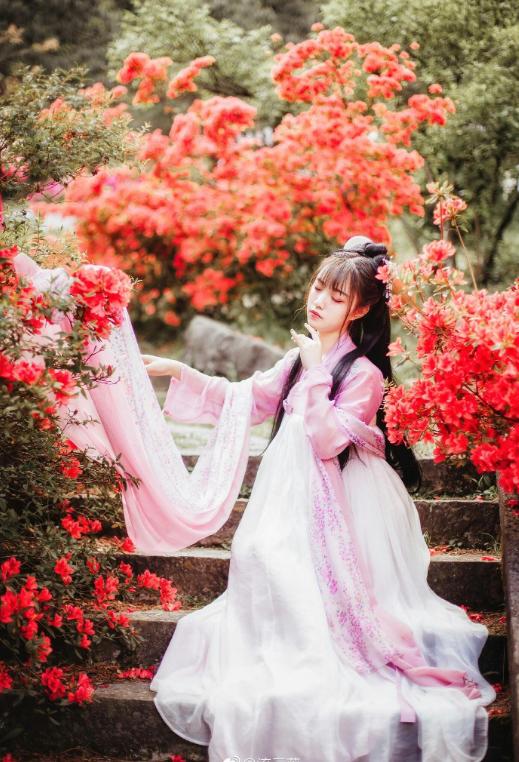 以朋友的方式追女孩,如何从朋友开始追一个女生