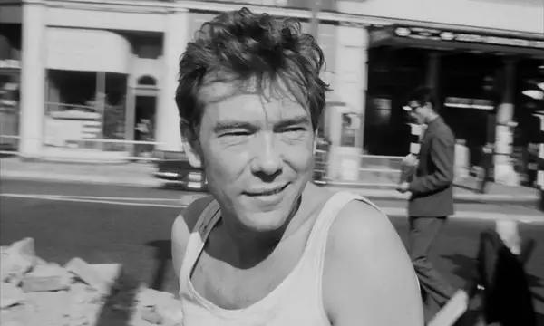 在这部片中，波兰斯基拍出了也许是影史上最传神的女精神病患者