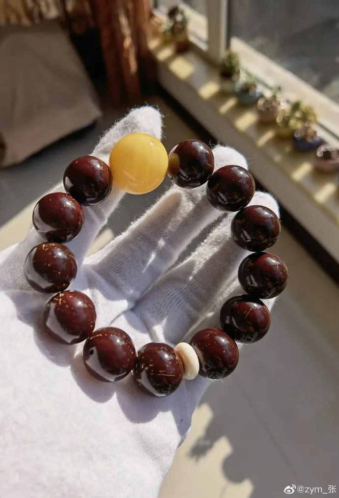 高格调手腕配饰,秋季时尚小配饰