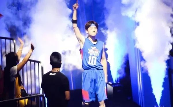 只能是他，这操作换成别人早就被骂上热搜了