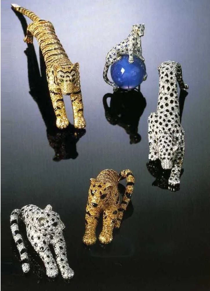 温莎公爵夫人拥有的经典珠宝,2010年温莎公爵夫人珠宝系列拍卖