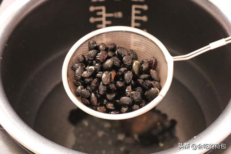 黑豆的吃法大全吃黑豆为什么放醋,黑豆的功效与作用醋泡黑豆的做法