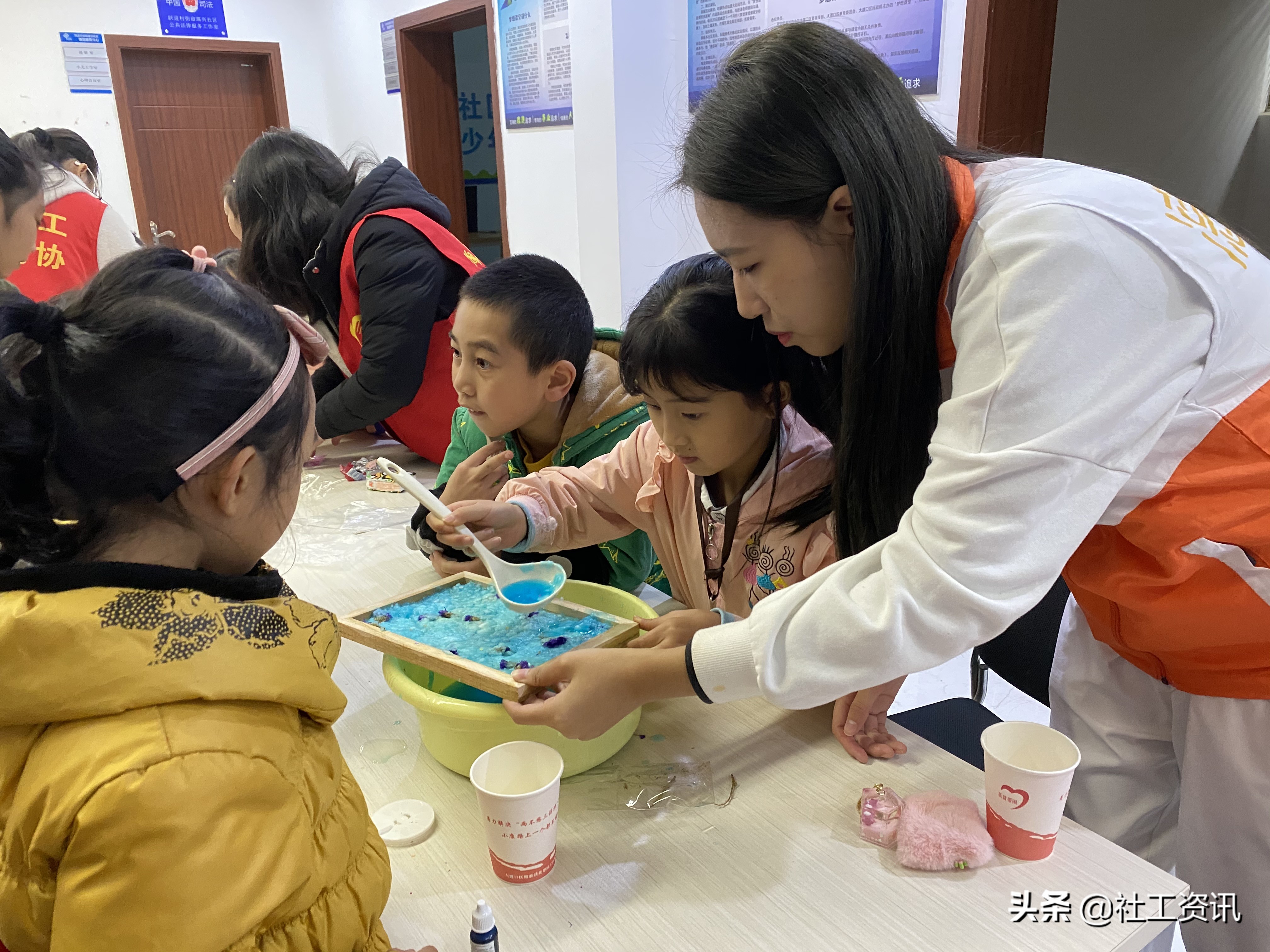 堰兴社区青少年之家开展“中国传统文化之四大发明”主题课堂活动