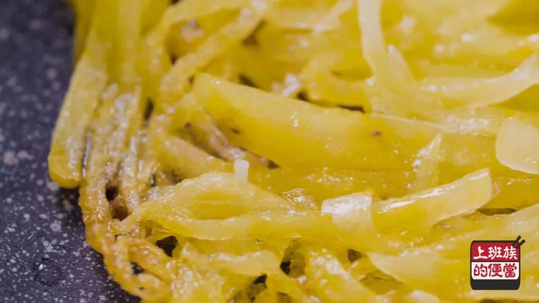 麦饭石煎蛋不粘锅好吗,麦饭石不粘锅不下油煎蛋正确吗