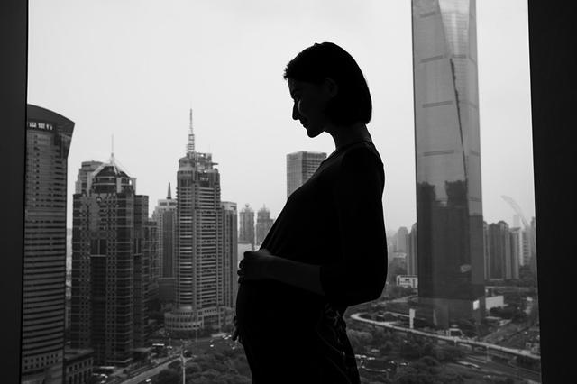 准妈妈们该如何补充叶酸,准妈妈备孕吃什么补充营养