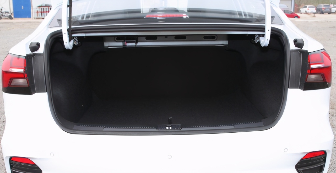 2021荣威i5车主真实的油耗,我的荣威i5油耗9.2怎么回事