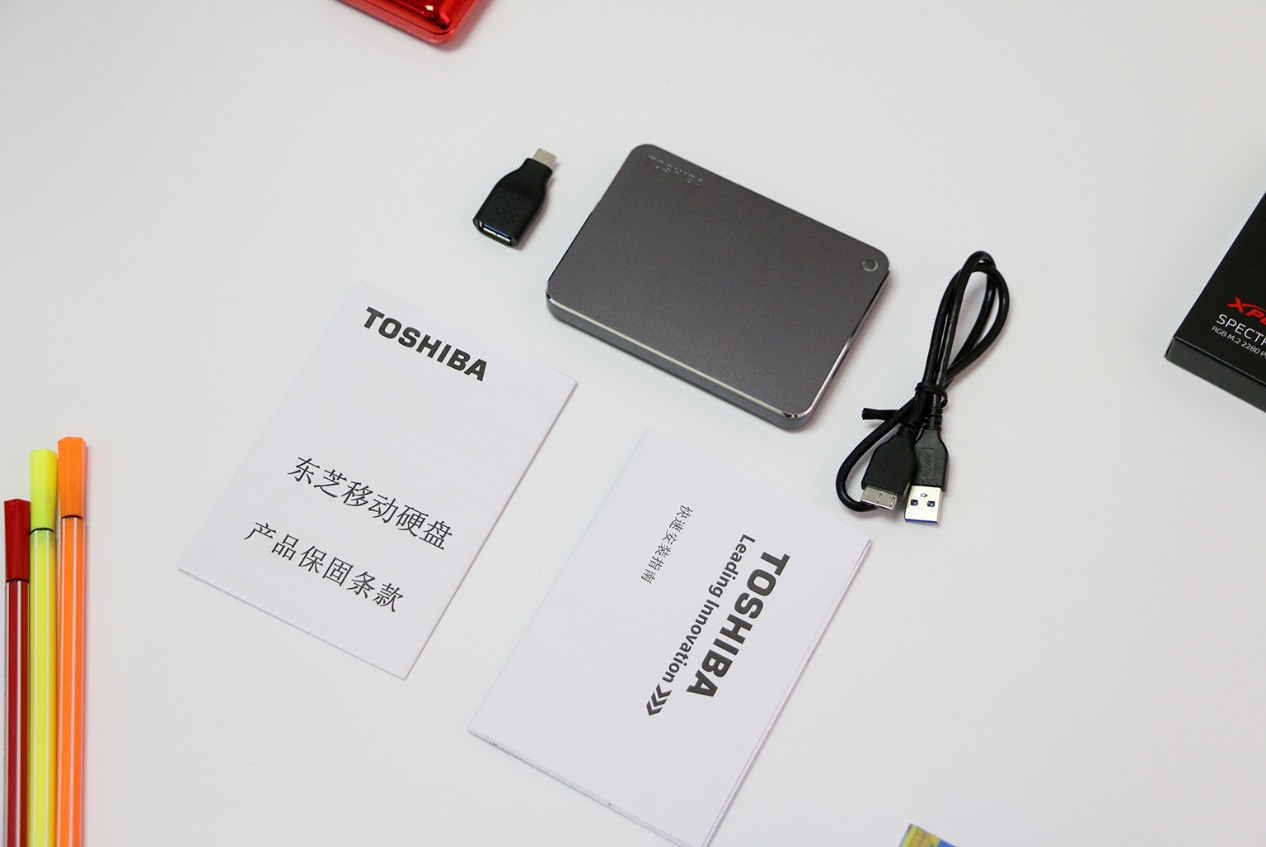 铝制外观可加密备份，东芝Premium移动硬盘照样玩大型3D游戏？