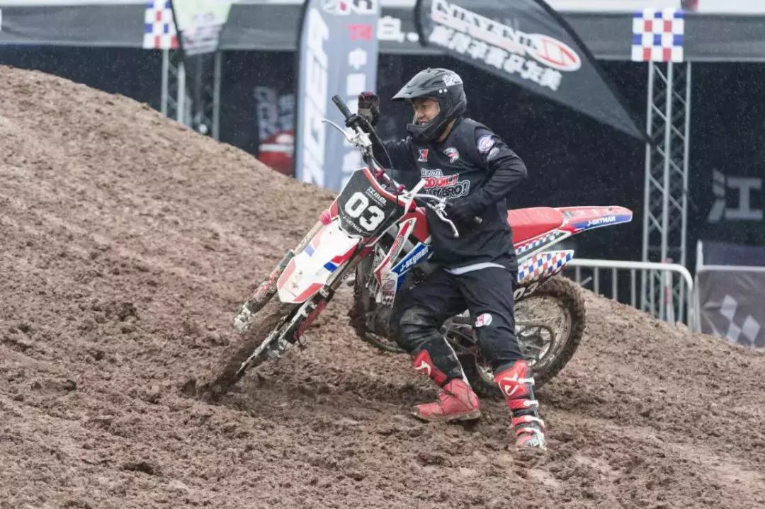 中国顶级越野摩托赛事,场面堪比kpl