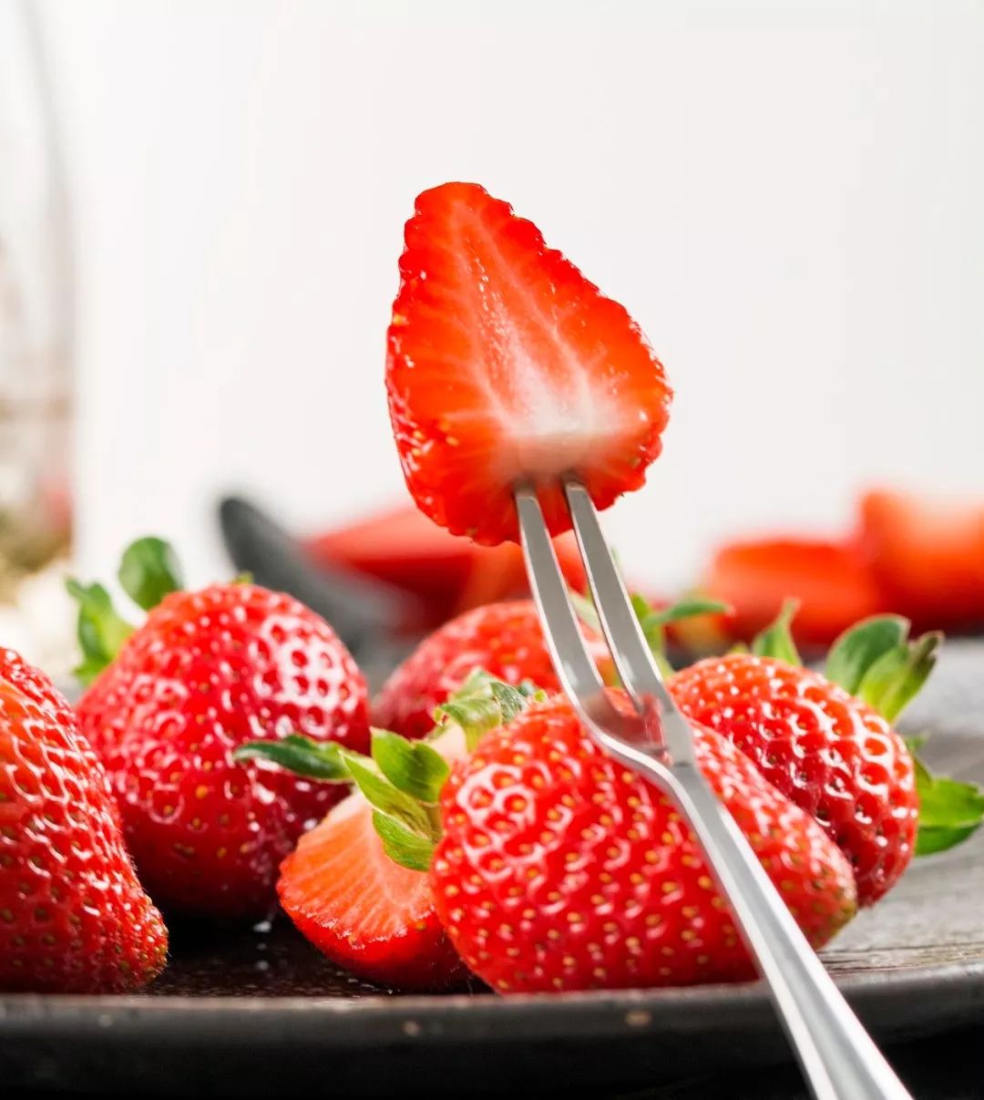 怎样才能快速去草莓上的果蔬农残,草莓去农残的正确方法