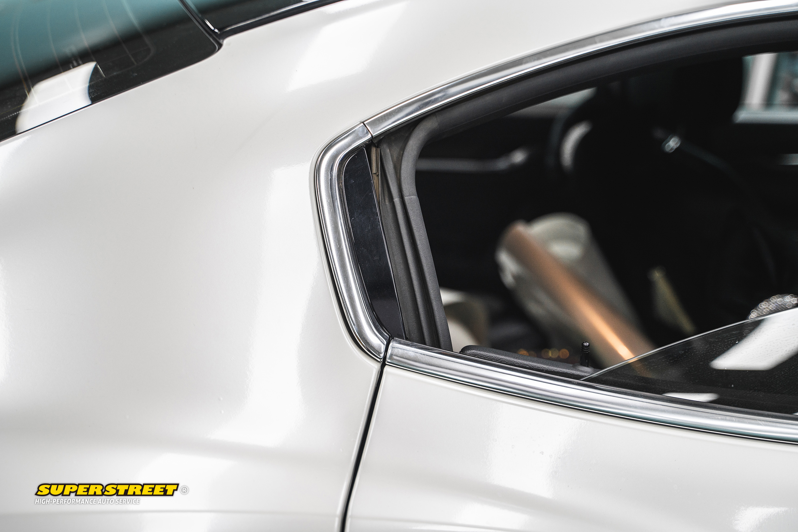 玛莎拉蒂吉博力汽车贴膜改色,superstreet改装