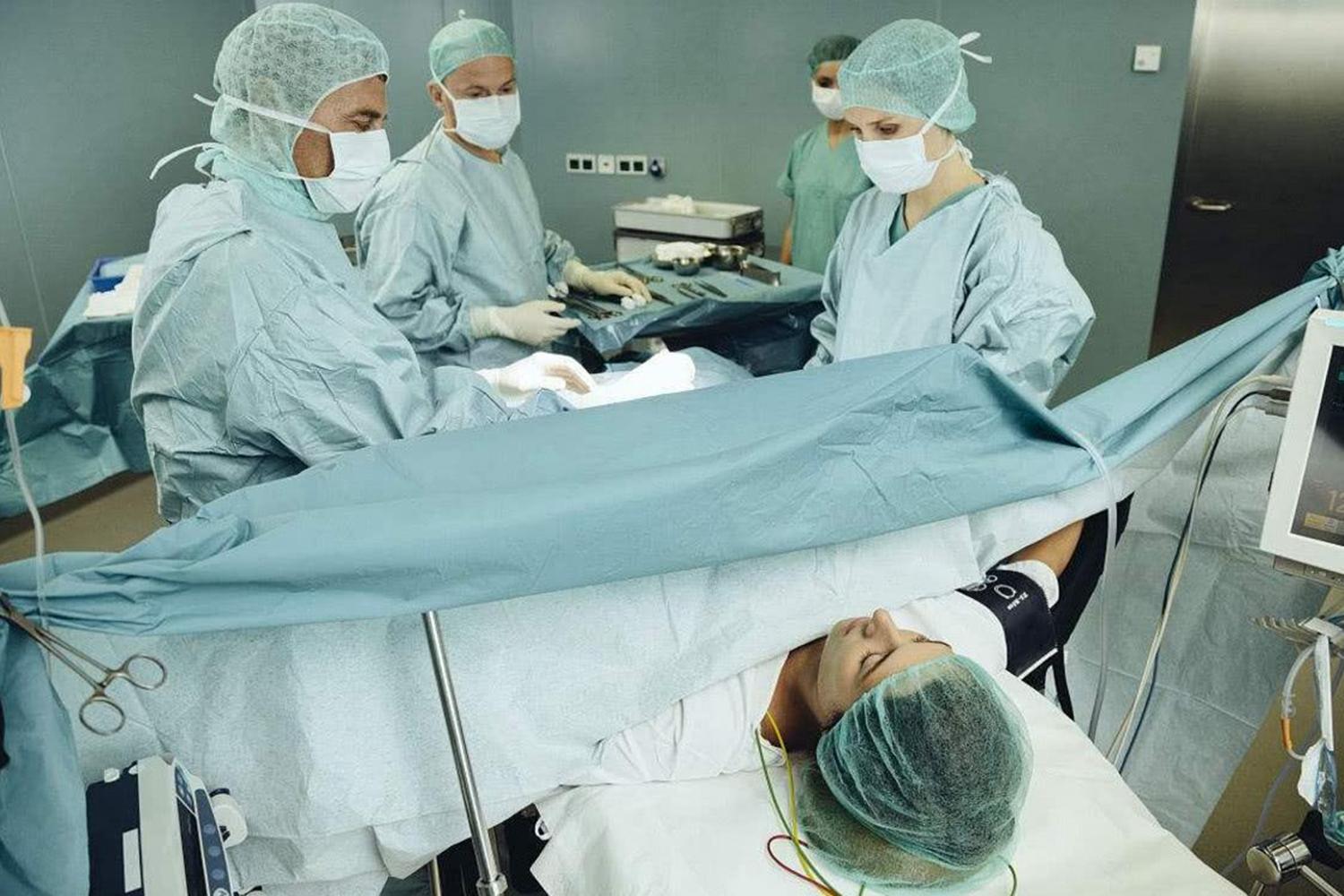 产科四步触诊方法及所查内容,妇产科医生知道自己怀的是男女吗