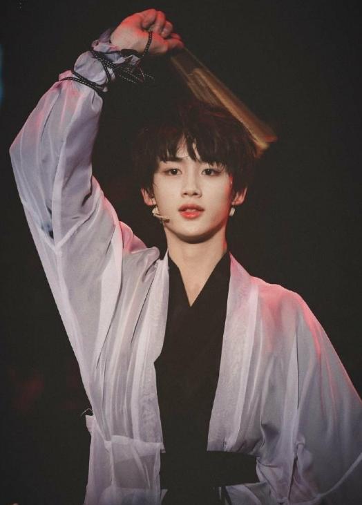 明明长得不错,但古装扮相一般?古装剧真能检验男演员的颜值硬伤