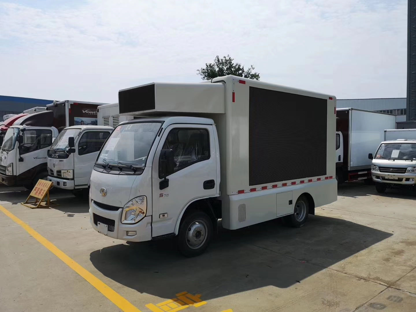 广告led宣传车价格,移动led广告车价格