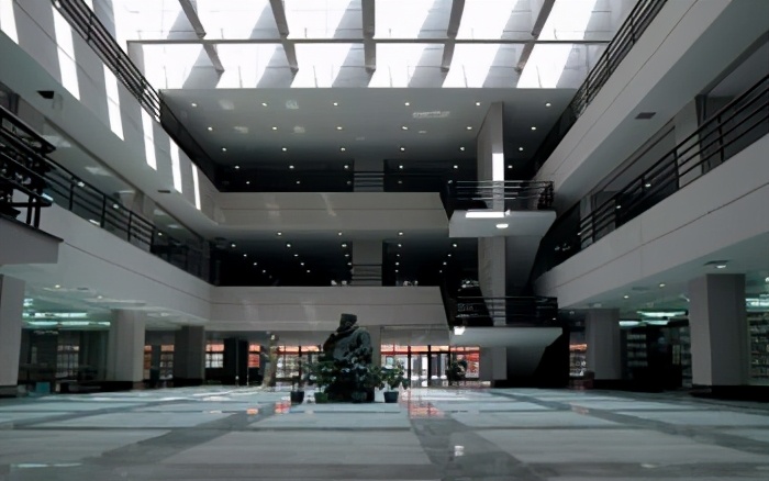 八大美院毕业生就业薪资待遇排名,广州美院的就业