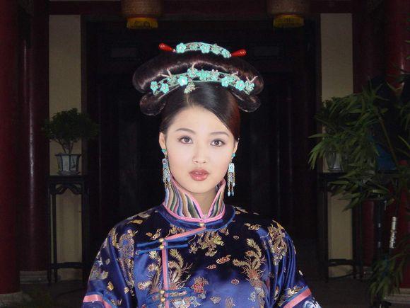 庄妃嫁给皇太极是被迫的吗,大玉儿庄妃哪一年嫁给皇太极