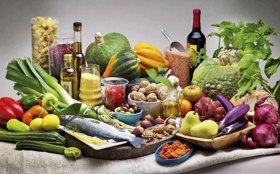 尿酸高痛风忌口的食物一览表,高尿酸痛风患者可以放心吃的食物