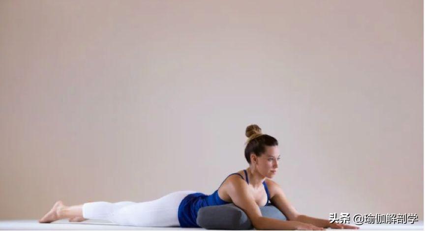 疏通膀胱经的瑜伽体式,膀胱经疏通按摩瑜伽