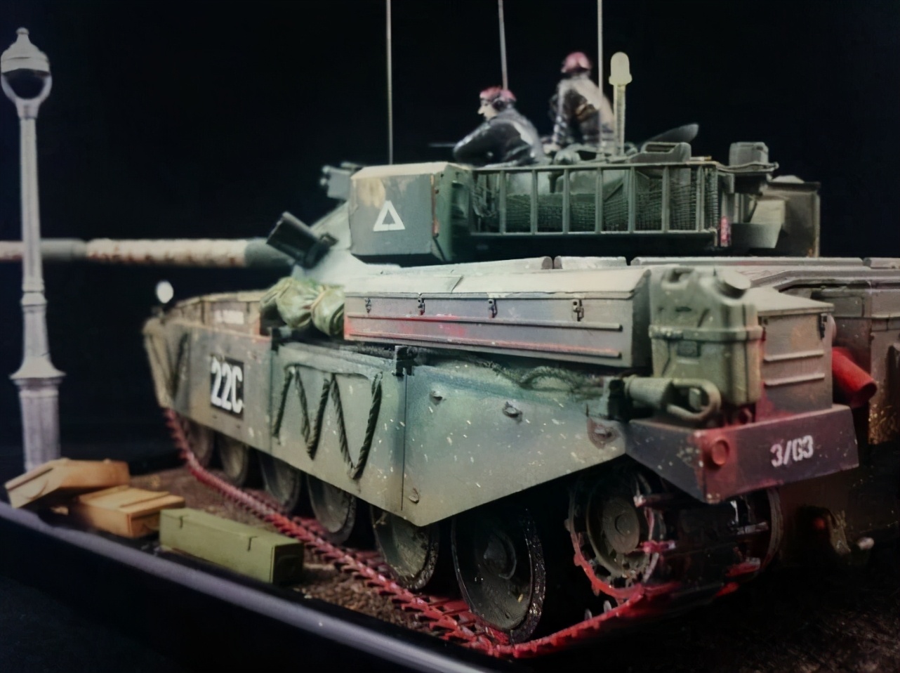 如何做逼真的坦克,怎么做坦克模型不要遥控