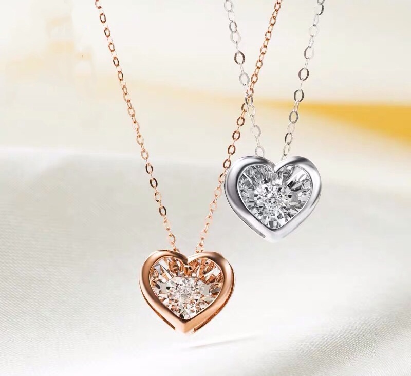 六福珠宝ins风小卷边项链寓意,六福珠宝戒指心形款