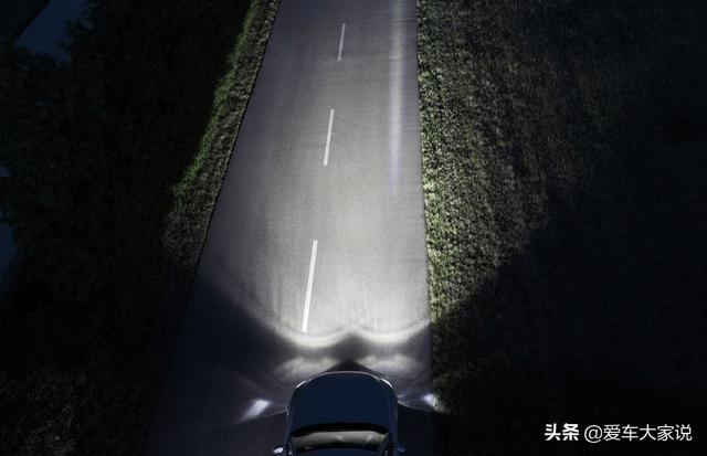 汽车大灯带透镜是远光还是近光,汽车大灯带透镜好还是不带透镜好