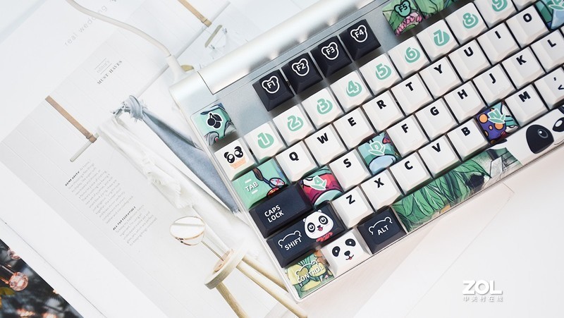 国风涂装键盘,樱桃mx1.1红轴机械键盘测评