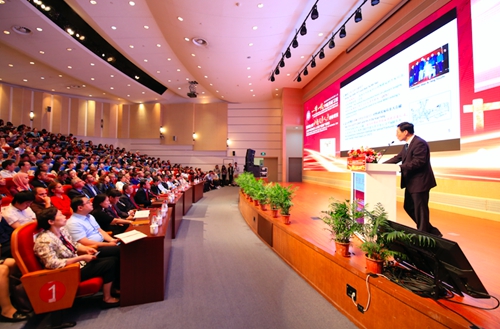 “上海牌”中医中心每年服务17万人次，“洋粉丝”为何爱中医？