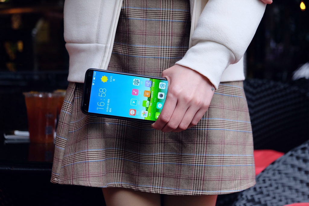 小辣椒手机的深色模式在哪里,小辣椒手机更新有什么作用