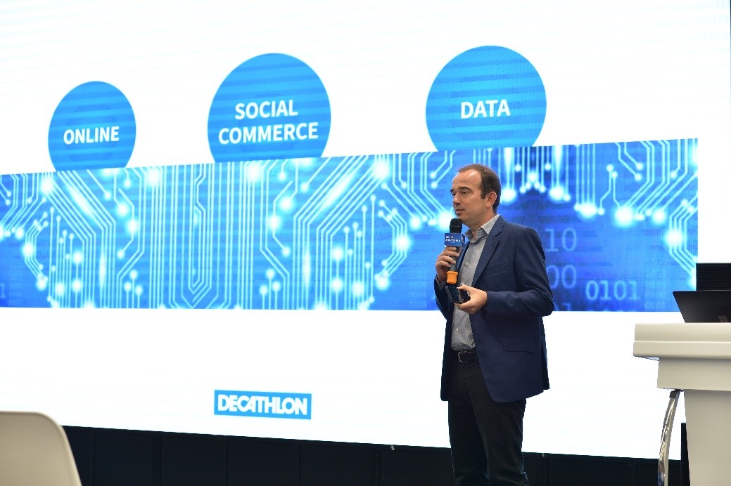 迪卡侬战略合作,迪卡侬手拉手