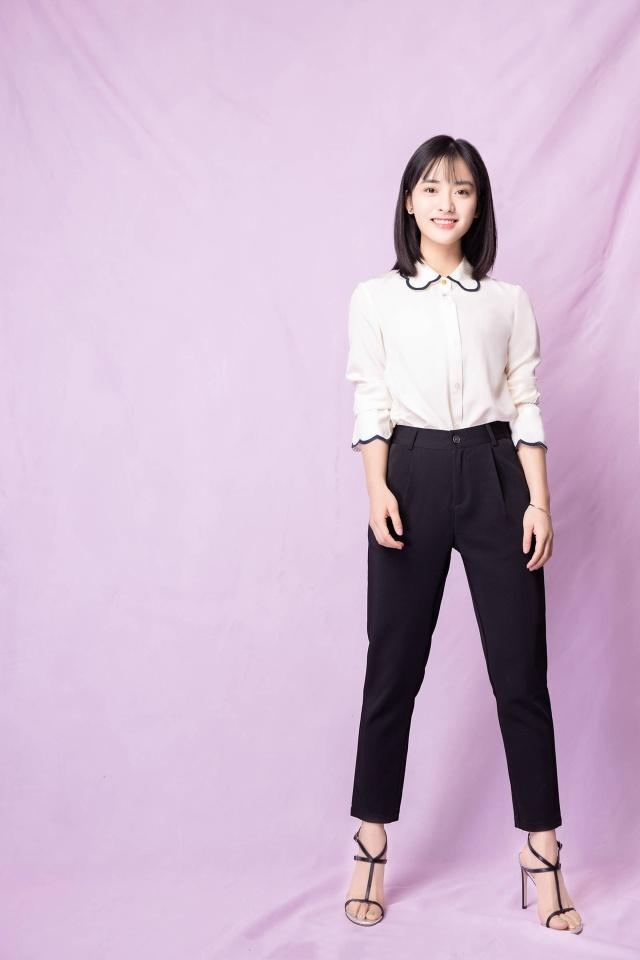 沈月穿长筒靴的图片,沈月穿搭小个子