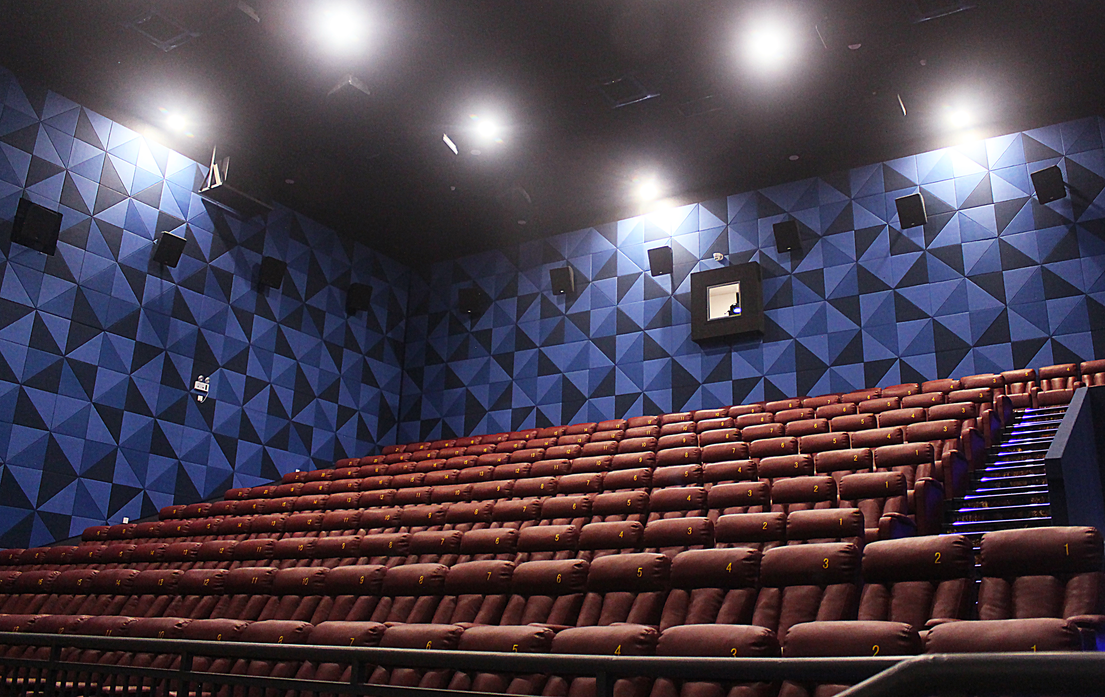 看电影如何选座?这些“皇帝位”一定要记得