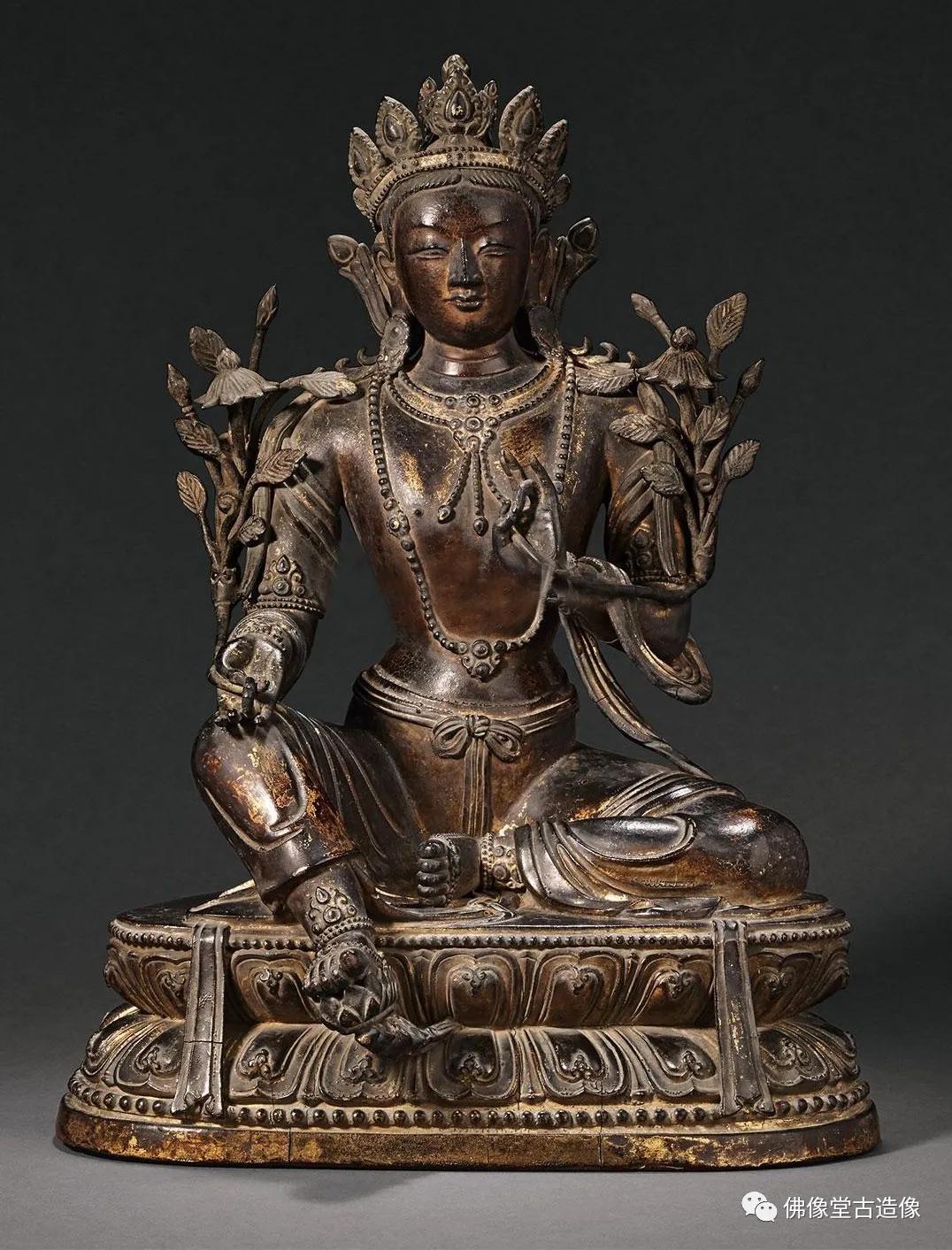 永乐宫廷佛造像拍卖价格,漆木造像