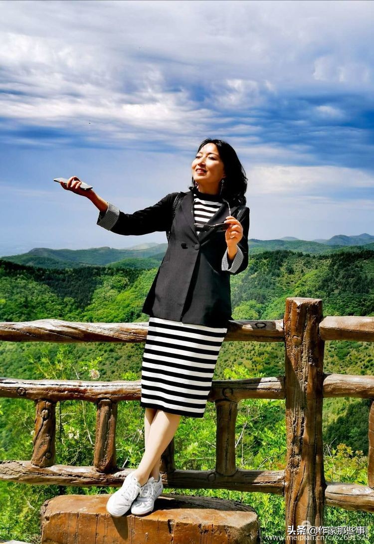 赴一场槐花的邀约——宝鸡作家赴扶风野河山采风