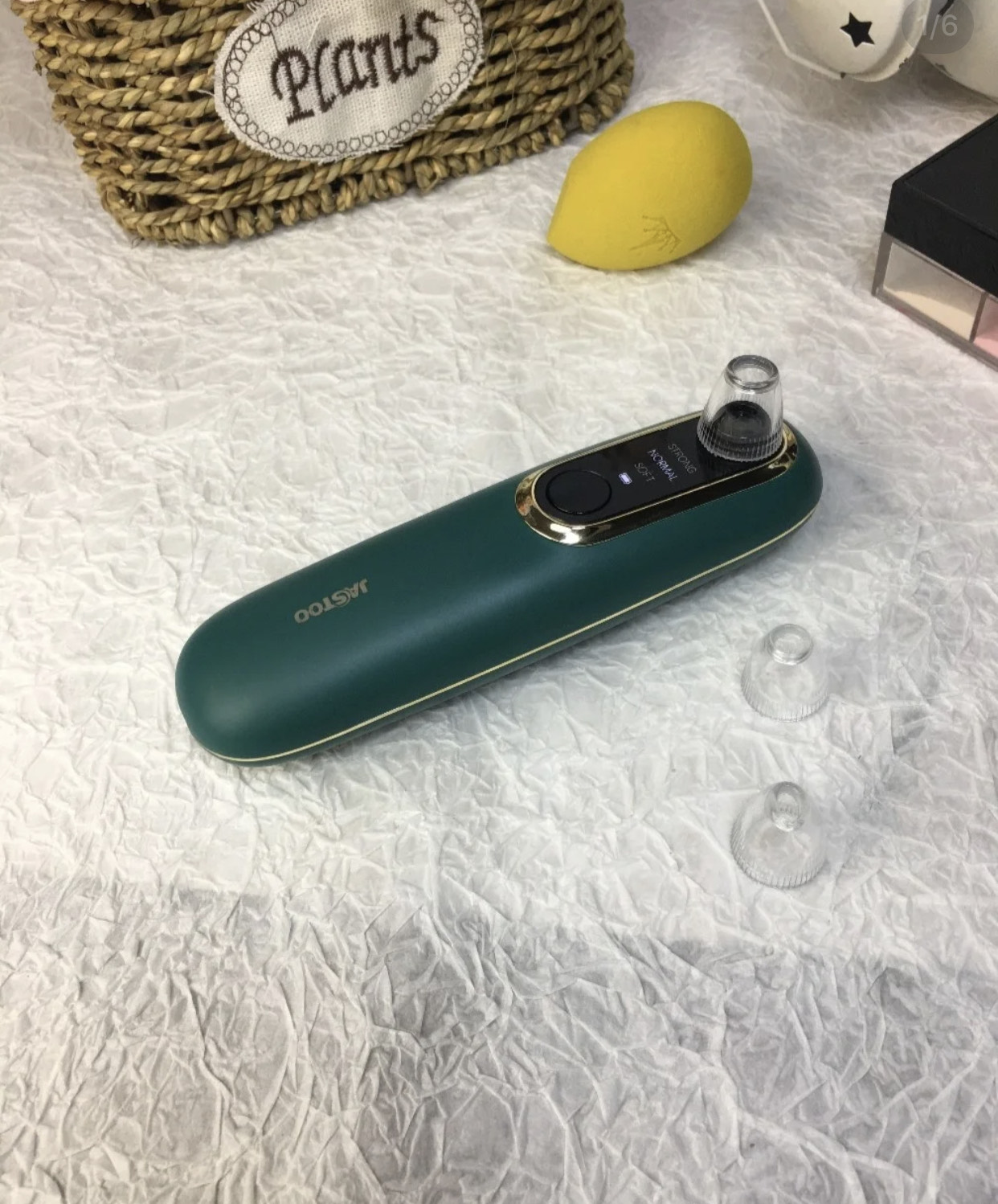 去黑头的几大“雷品”!城野医生用处不大,黑炭硬撕你敢用?