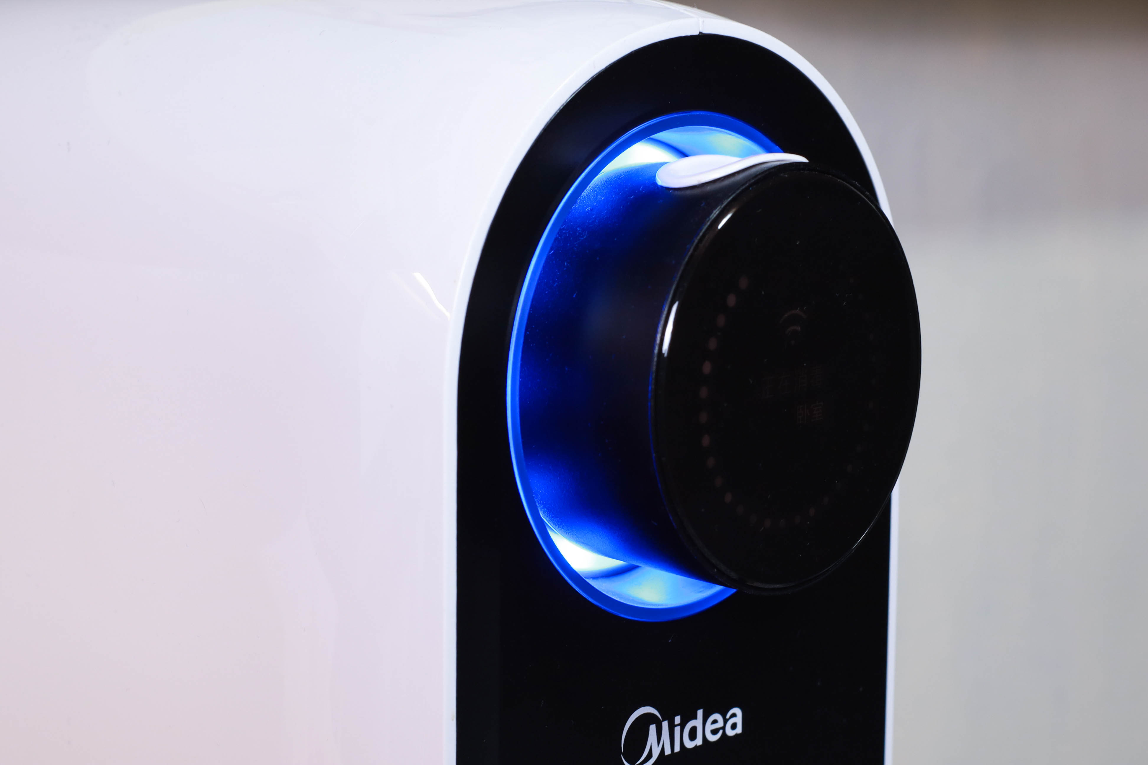 你的健康由我负责,美的智能加湿器无雾款