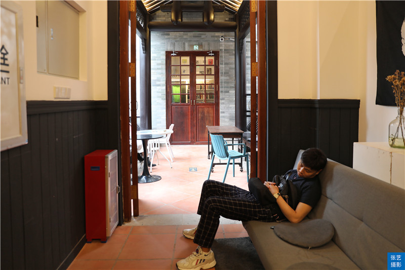 广州荔湾湖公园藏着一个可以睡觉的书店,这家书店再造一个乌托邦