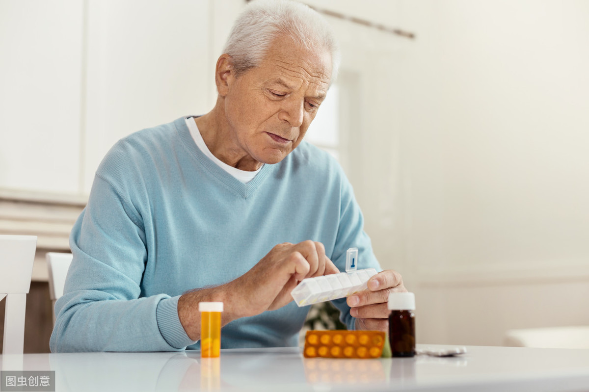 心得安与稳心颗粒一块喝吗,心得安和参芍胶囊